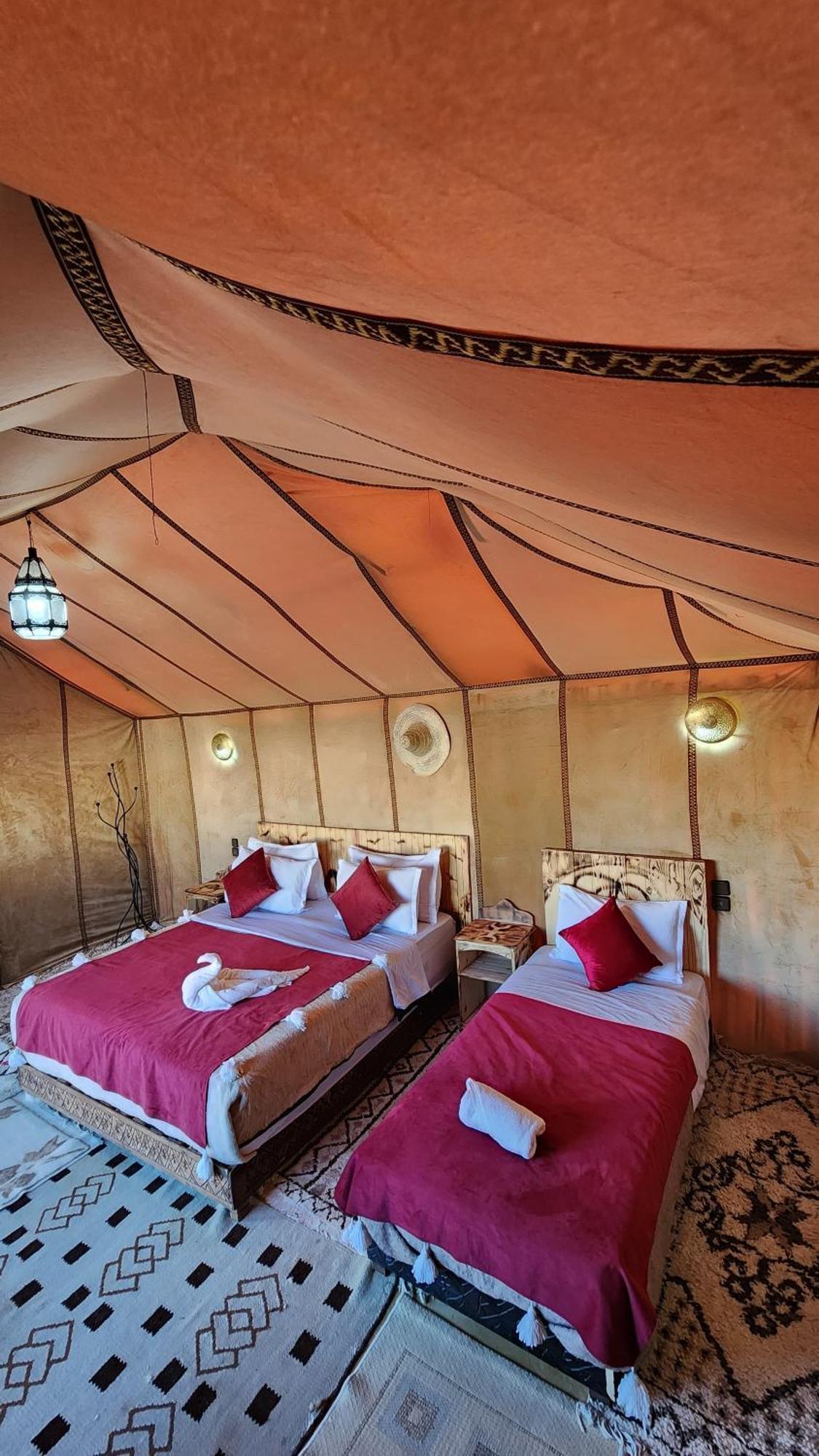 Desert Camp Camel & Sandboarding Merzuga Kültér fotó